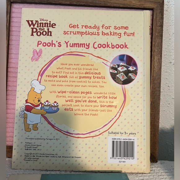Winnie the Pooh cookbook - Picture 6 of 6